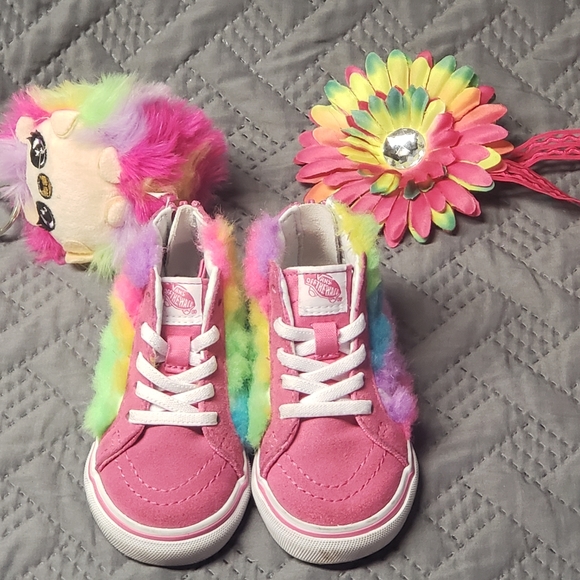 Vans - Picture 4 of 6